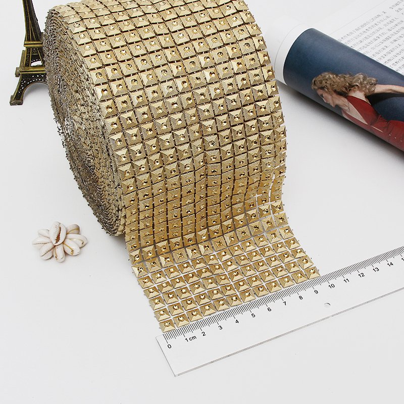 Wholesale 12 Row Pyramid 10yards Plastic Rhinestone Chain Mesh Garment Accessories For Clothing Diy Parts
