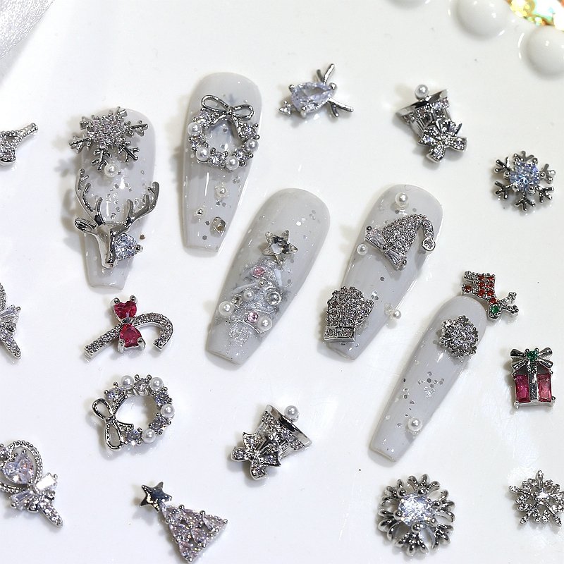 2023 metal Charm Silver Shiny Zircon Diamond Rhinestones Christmas Nail Snowflake Garland Christmas festival Nail Art Decoration