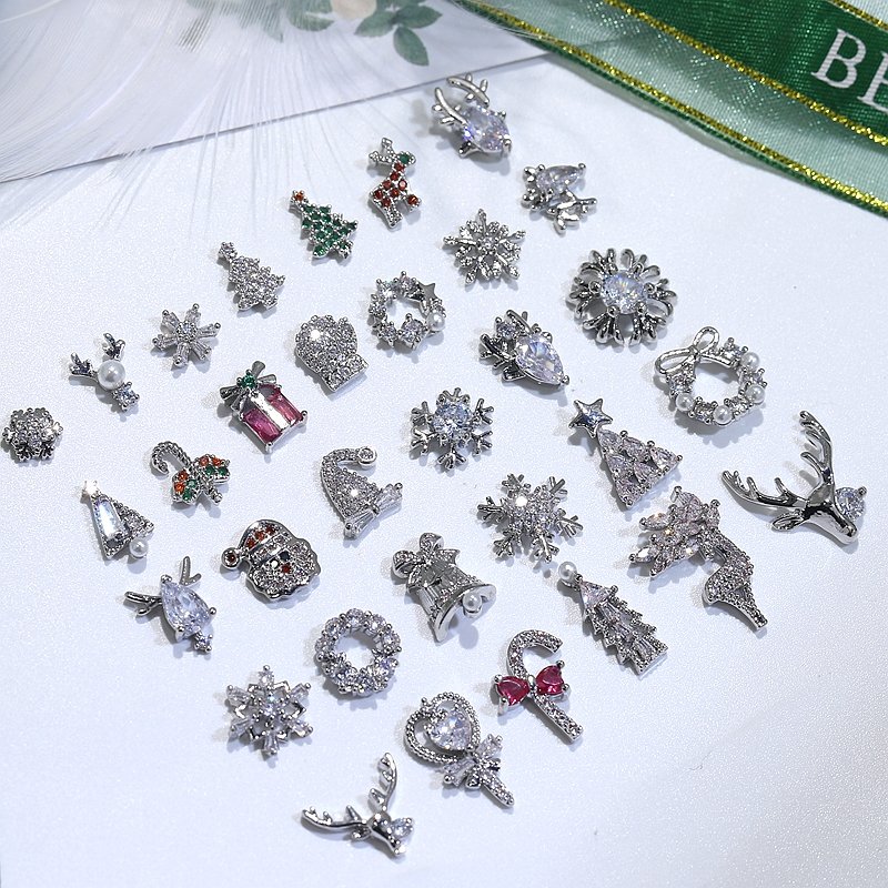 2023 metal Charm Silver Shiny Zircon Diamond Rhinestones Christmas Nail Snowflake Garland Christmas festival Nail Art Decoration