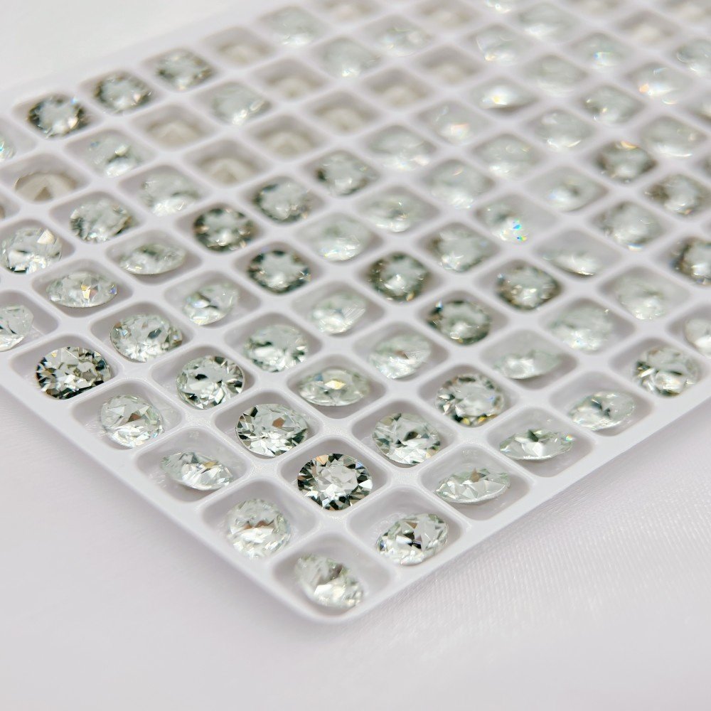 Round shape pointed back k9 crystal fancy rhinestones for accessories