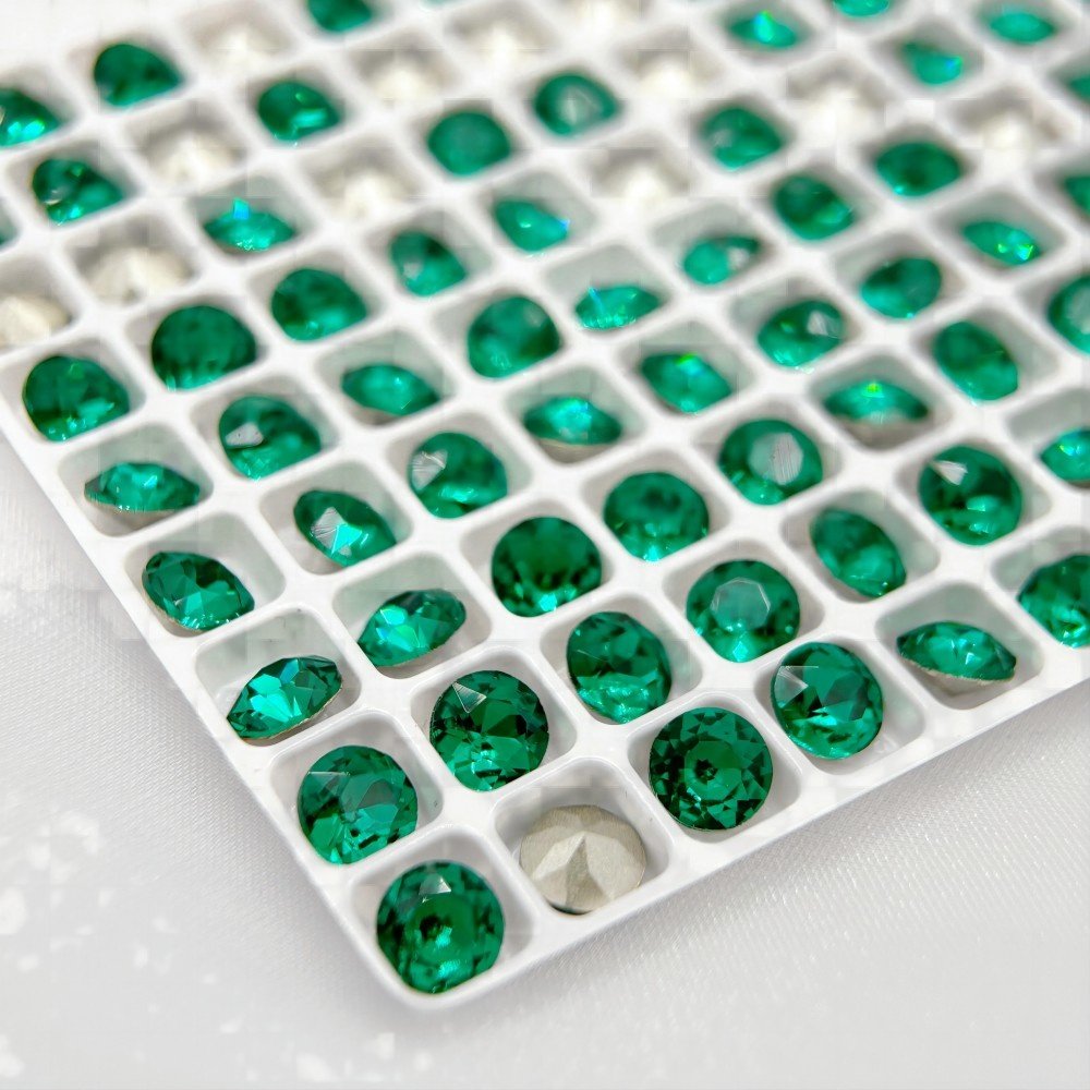 Round shape pointed back k9 crystal fancy rhinestones for accessories