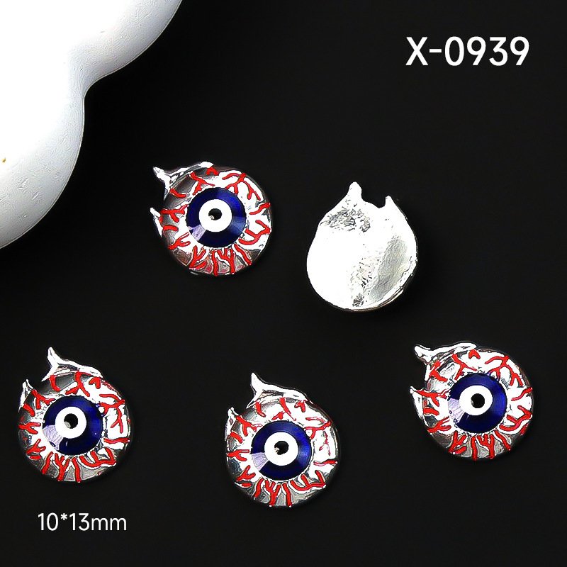 Halloween 3D Metal Nail Rhinestones Skull and Hand Design DIY Decor Accessories Nail Art Decorations