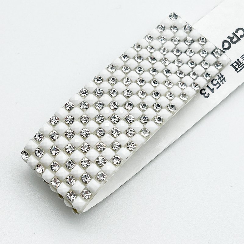 Wholesale crystal rhinestone resin solid rhinestone hot fix appliques diamond for clothes decoration