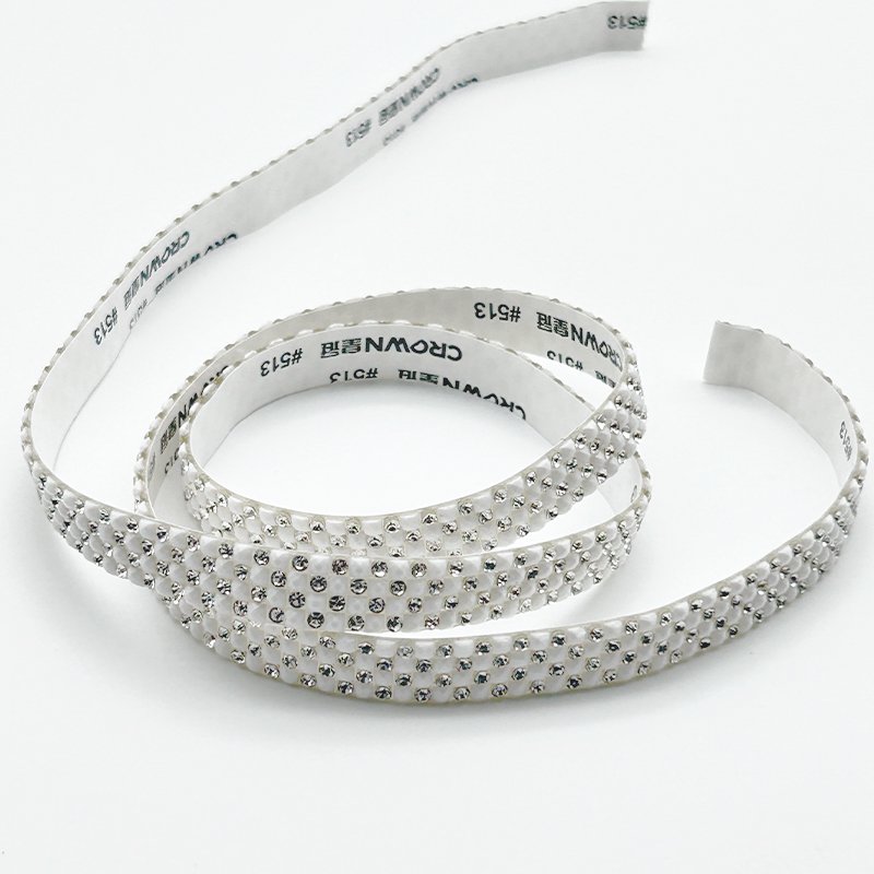 Wholesale crystal rhinestone resin solid rhinestone hot fix appliques diamond for clothes decoration