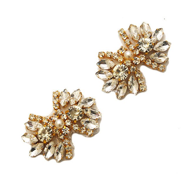 Wholesale 2024 Popular of Shining Crystal Rhinestone Bowknot Applique For Wedding Shoe Decorative Shoe Patches