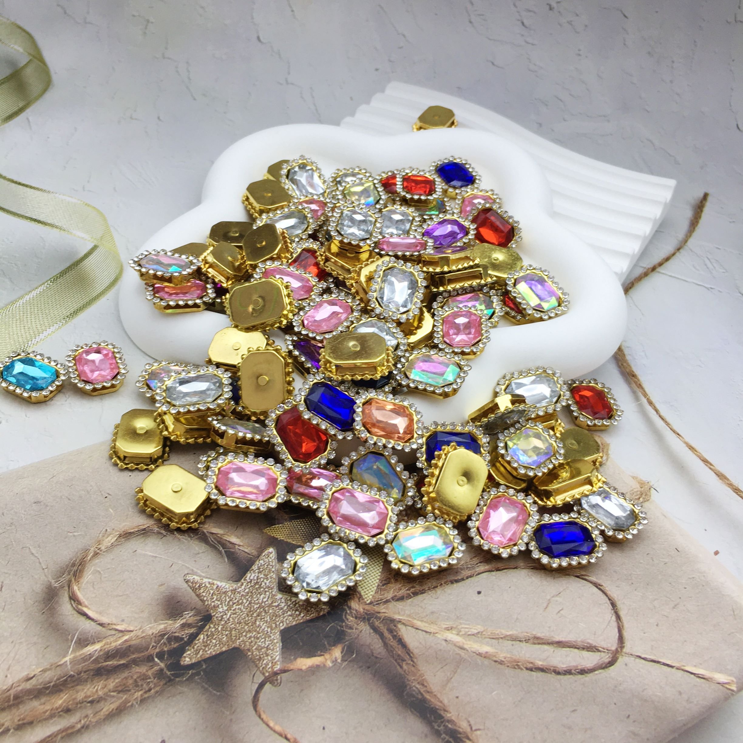 SINRONG Wholesale of irregular shaped rhinestones Double layered crystal claw drill Flat back suit glass acrylic rhinestone
