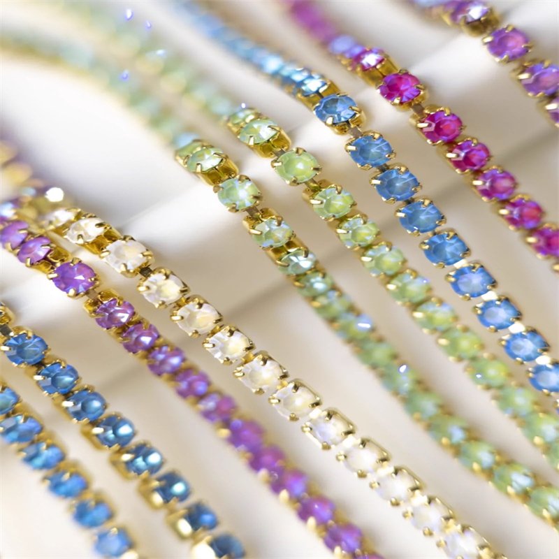 Wholesale 2mm K9 Glass Rhinestones Claw Chain SS6 Crystal Cup Chain Gold Claw Fluorescent AB Strass Chain Stone For garment Trim