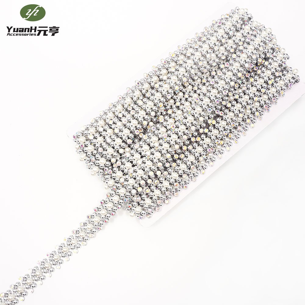 Best selling 20mm white plastic pearl rhinestone chain fashion golden acrylic trimming for DIY garment accessory