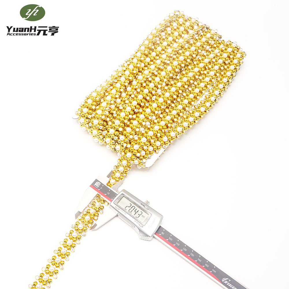 Best selling 20mm white plastic pearl rhinestone chain fashion golden acrylic trimming for DIY garment accessory