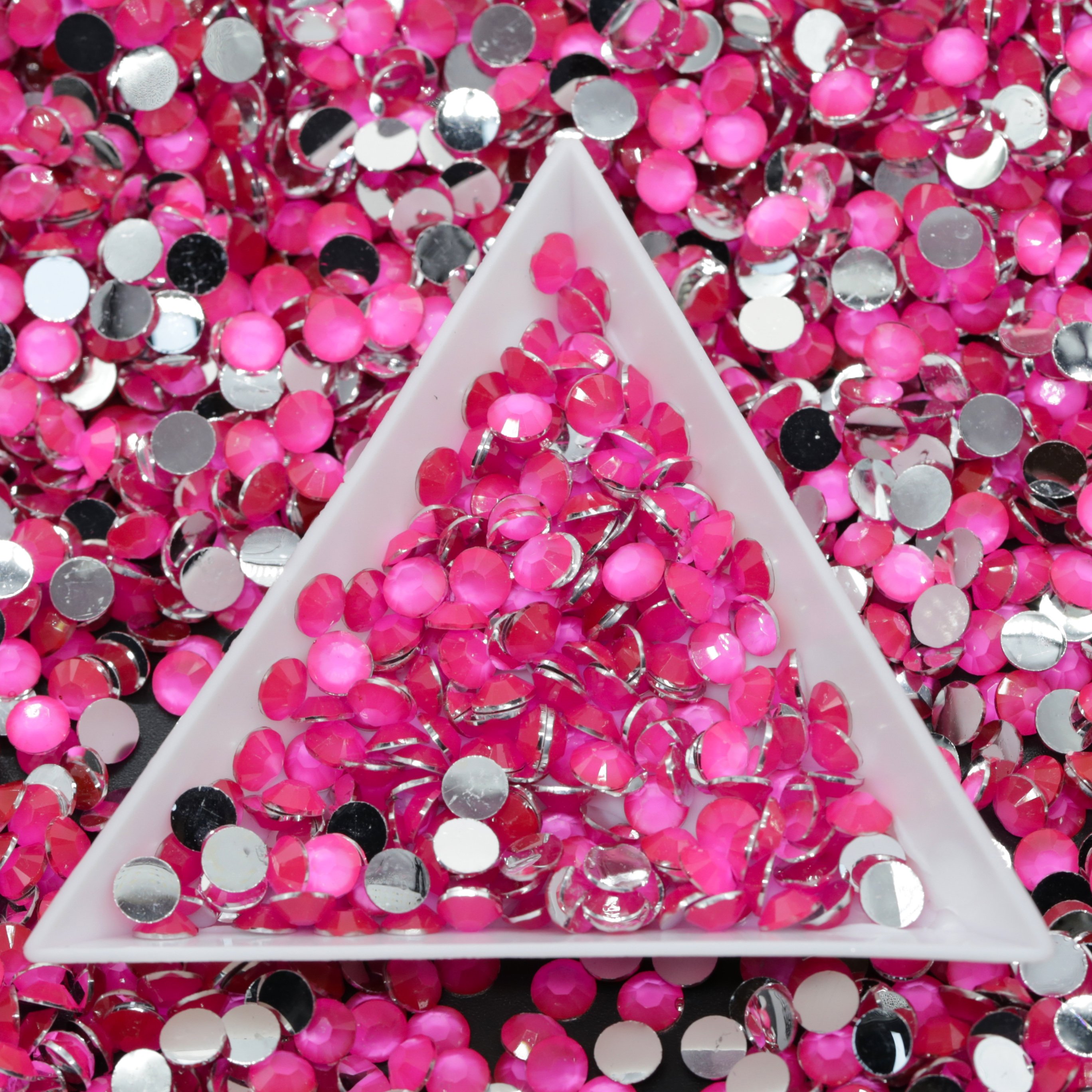WHATSTONE Wholesale 3mm 4mm 5mm Silver Bottom Neon Color Non Hotfix Flatback Neon Resin Rhinestones Glow under UV