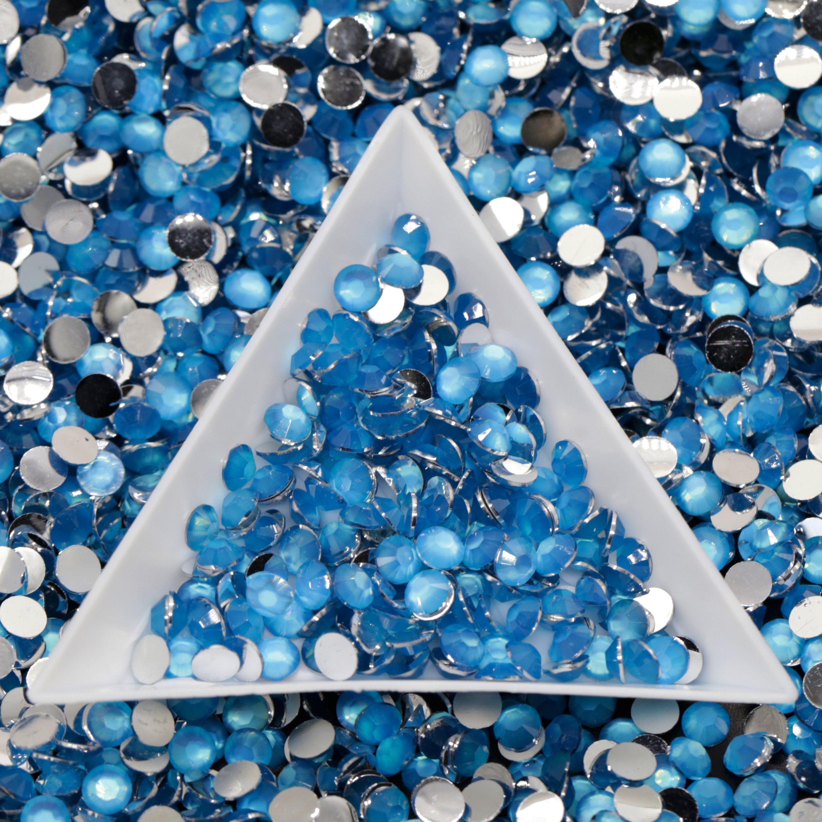 WHATSTONE Wholesale 3mm 4mm 5mm Silver Bottom Neon Color Non Hotfix Flatback Neon Resin Rhinestones Glow under UV