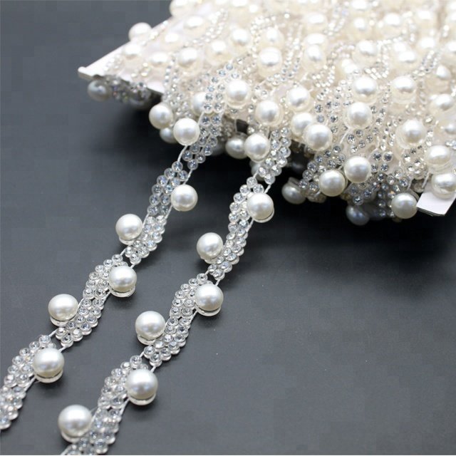 z007 Wholesale pearl and rhinestone trimming plastic rhinestone cup chain crystal pearl beads trim for garment