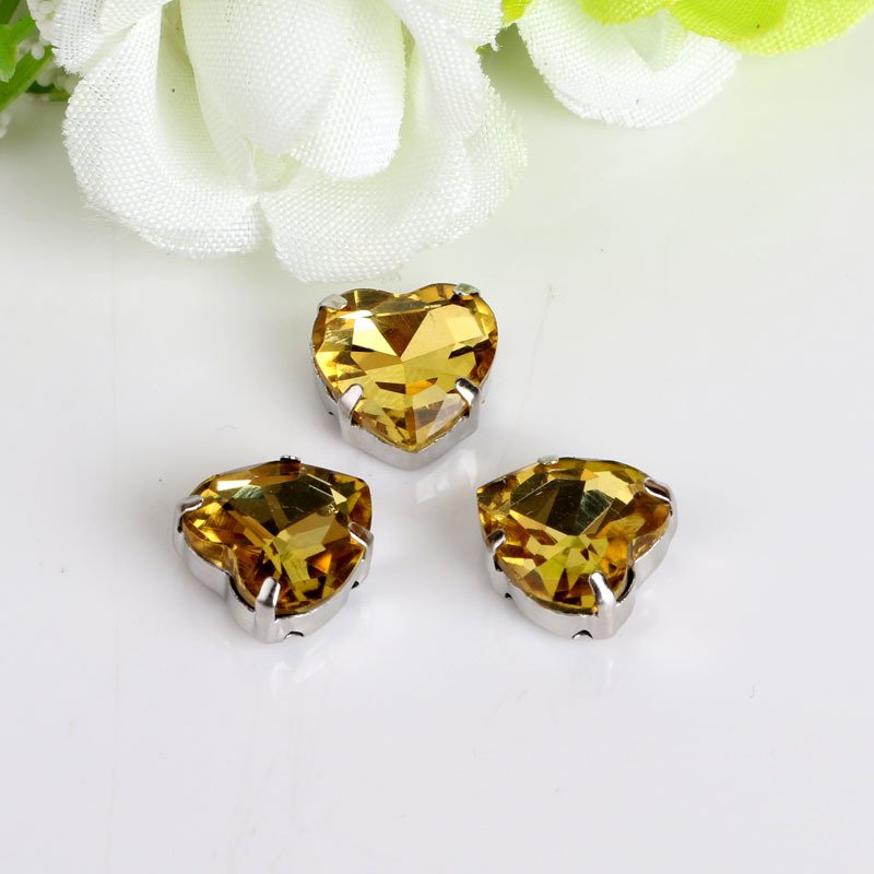 Shuaizhi Wholesale Heart Strass Setting Claw Crystal Glass Rhinestones With Sew on Stone Clothing DIY Decorate