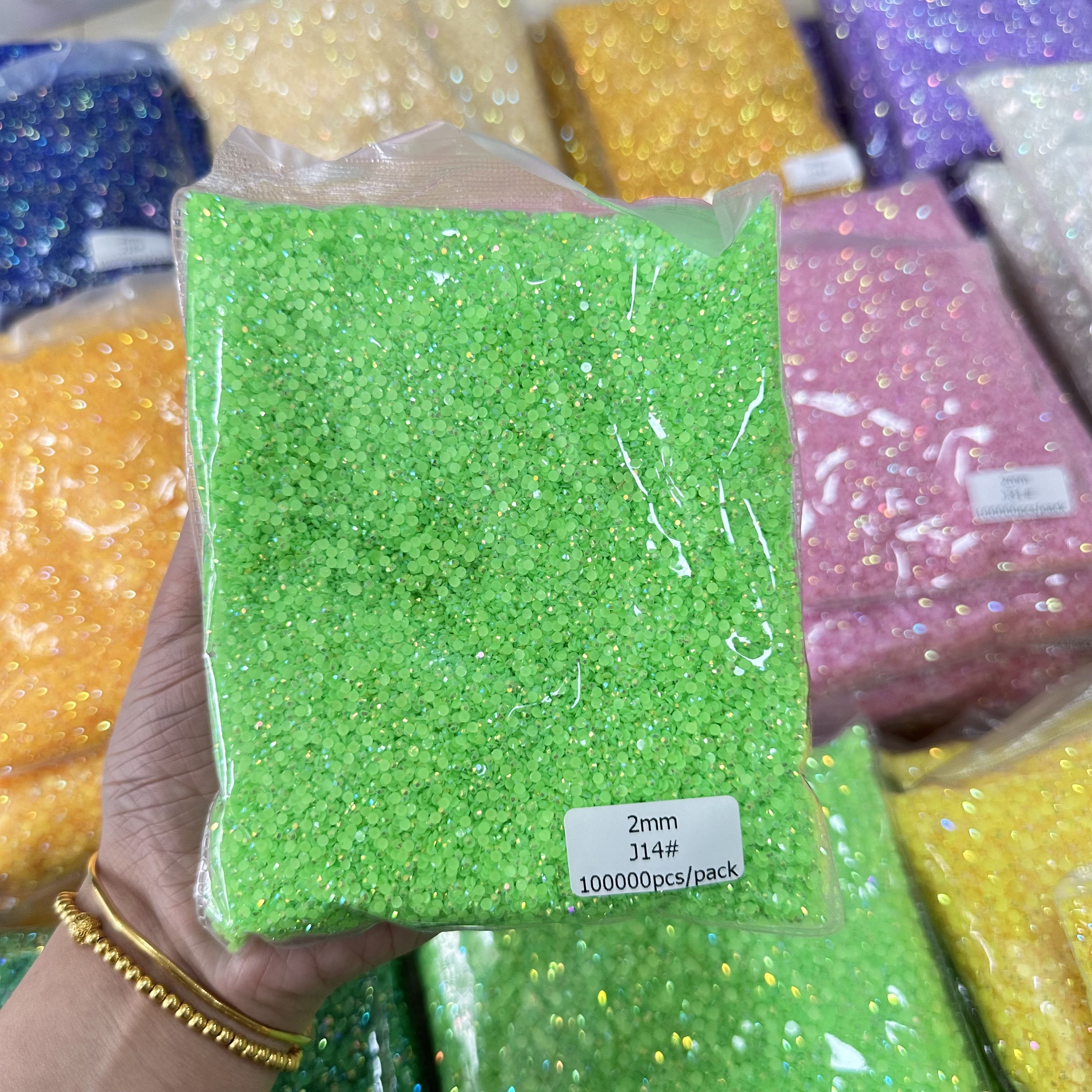 XULIN Factory Wholesale AB Colors Bulk Package Flat Back Non Hot fix Jelly 5mm Resin Rhinestone