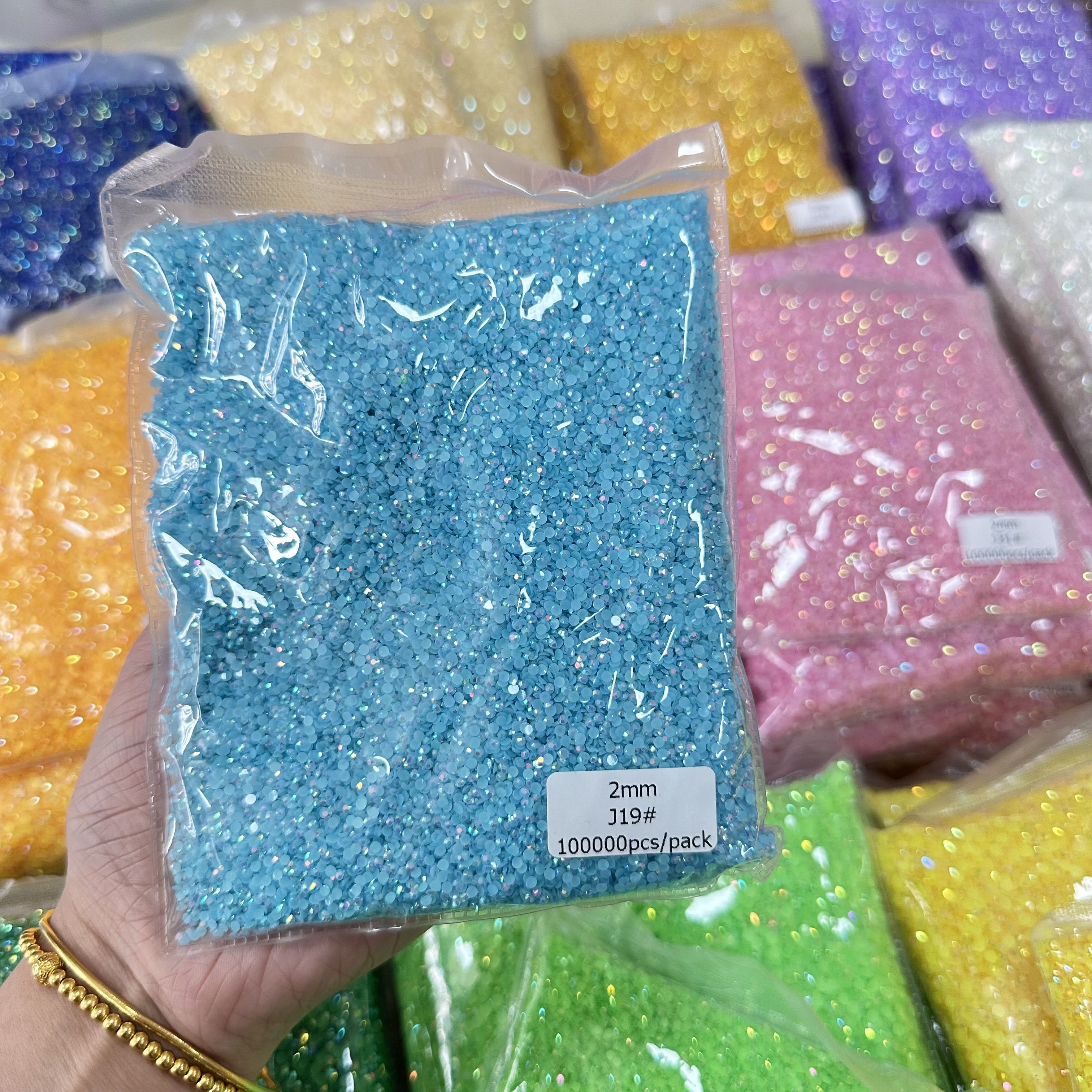 XULIN Factory Wholesale AB Colors Bulk Package Flat Back Non Hot fix Jelly 5mm Resin Rhinestone