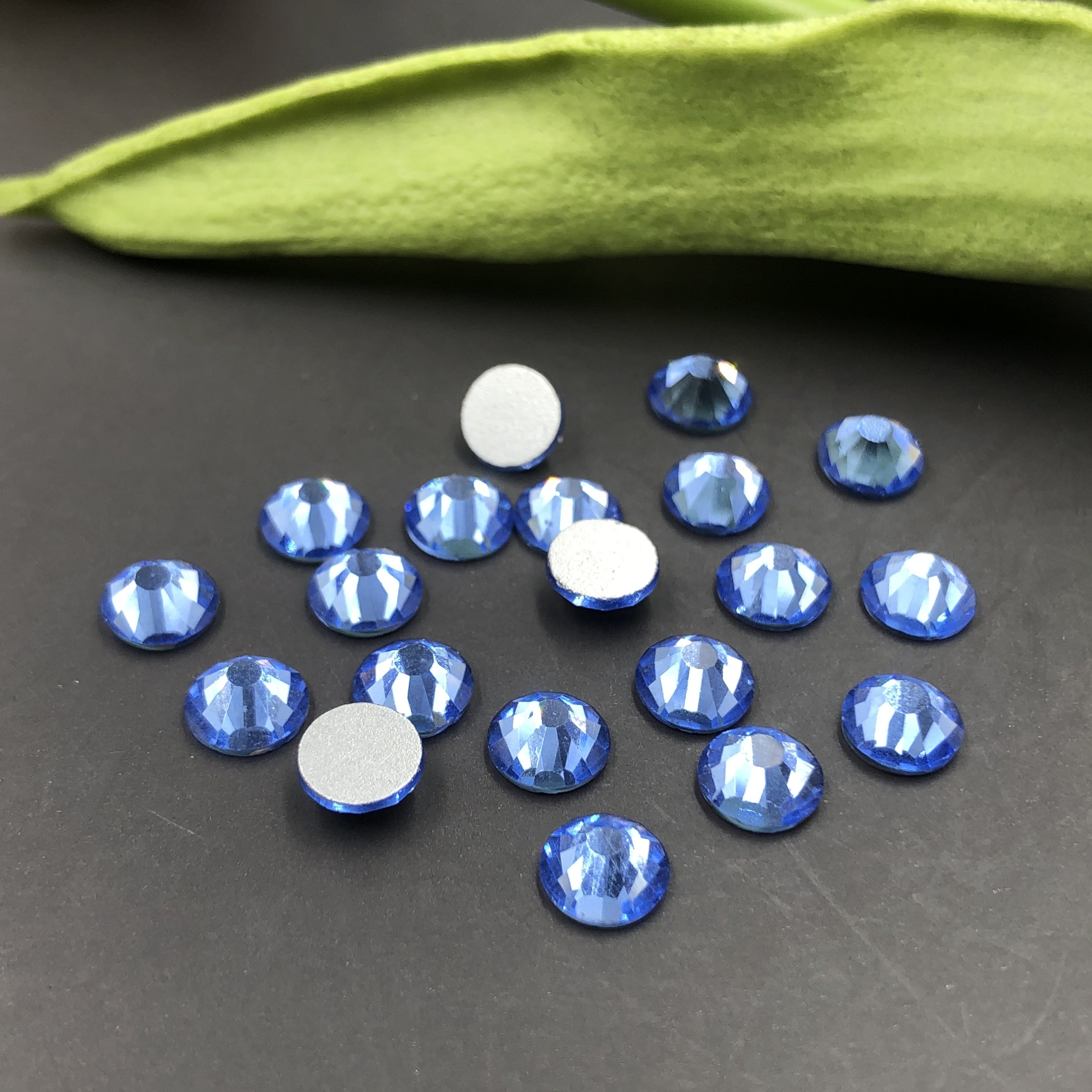 C&Y Makeup Crystal Stones Decorate Clothes Embellishment Flat Back Light Sapphire Blue Rhinestones
