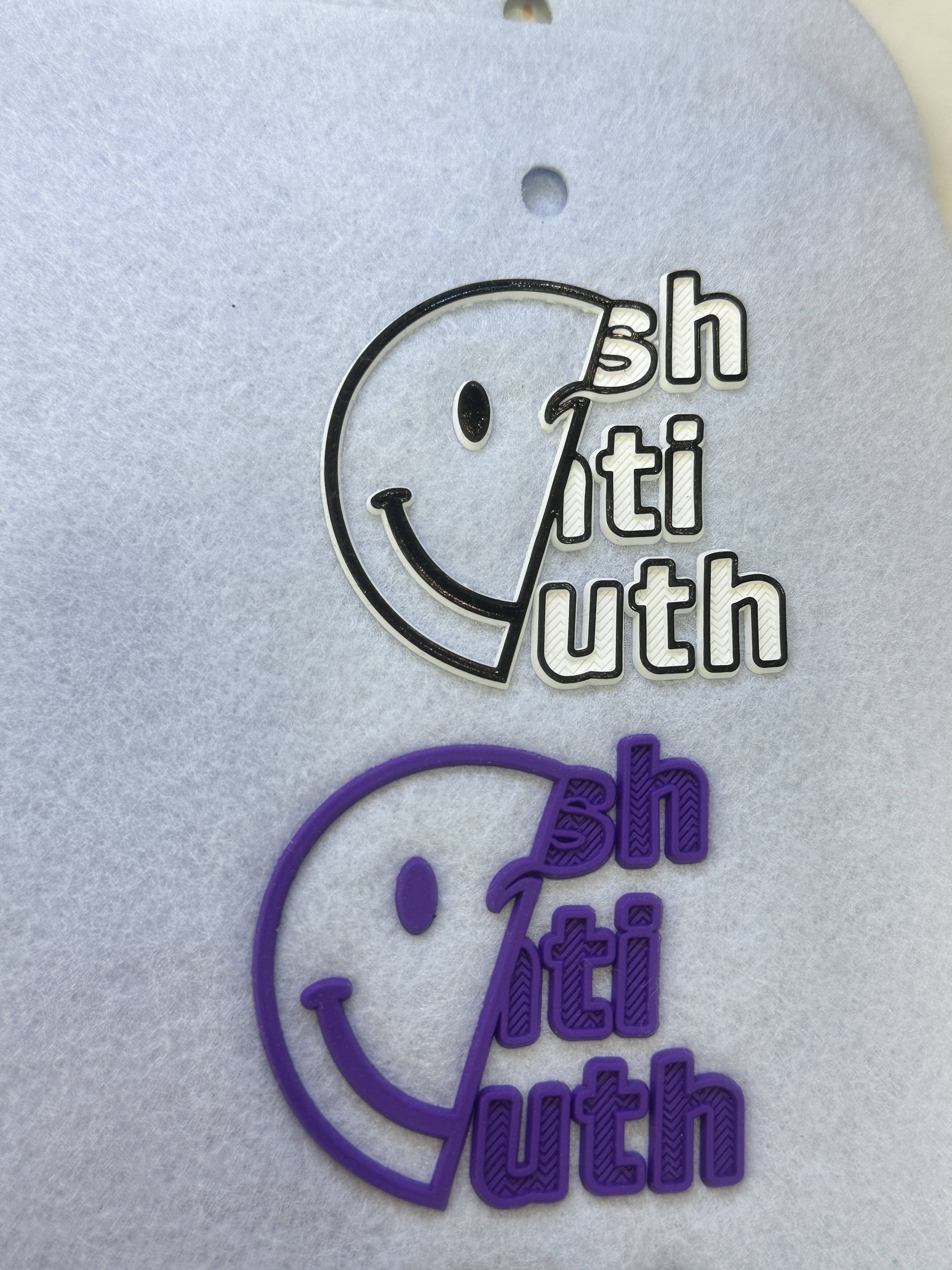 Free Sample Fashion Labels Heat Transfer Sticker Silicone Plating Garment Labels Raised Silicon 3D Smile Logo Printing 300pcs