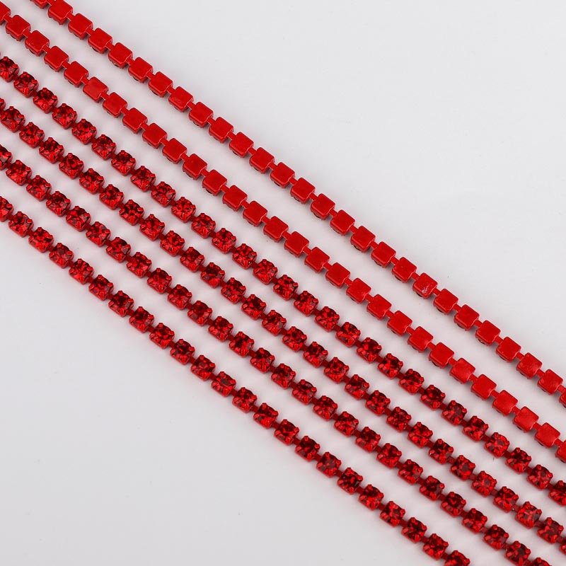 Wholesale Crystal Glass rhinestone cup chain Sew on Trimming Close Cup Rhinestone Chains for Shoes Boots Decoration