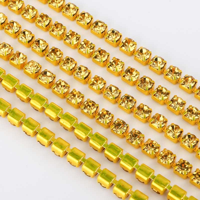 Wholesale Crystal Glass rhinestone cup chain Sew on Trimming Close Cup Rhinestone Chains for Shoes Boots Decoration