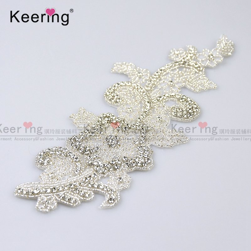 WRA-1022 Beautiful Handmade Decoration Custom Iron On Gold And Silver Ivory Rhinestone Pearl Lady Patch Applique