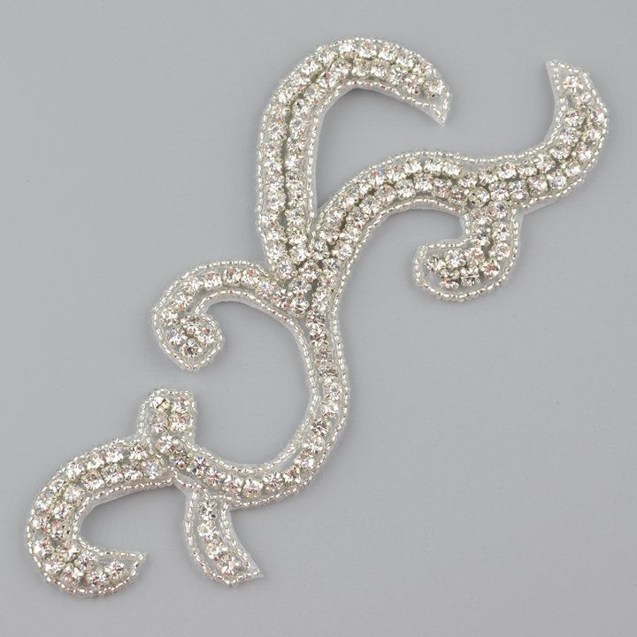 HOT WRA-837 Keering Iron In Custom Designer Logo Rhinestone Patch Multi-Motifs Crystal Applique For T-Shirts