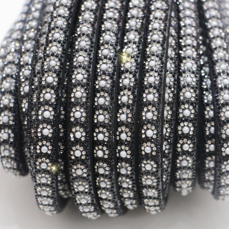 Factory Wholesale Rhinestone Hoodie Rope Crystal Rhinestone Pipe Rope Made Available For Bag Shoe Clothing