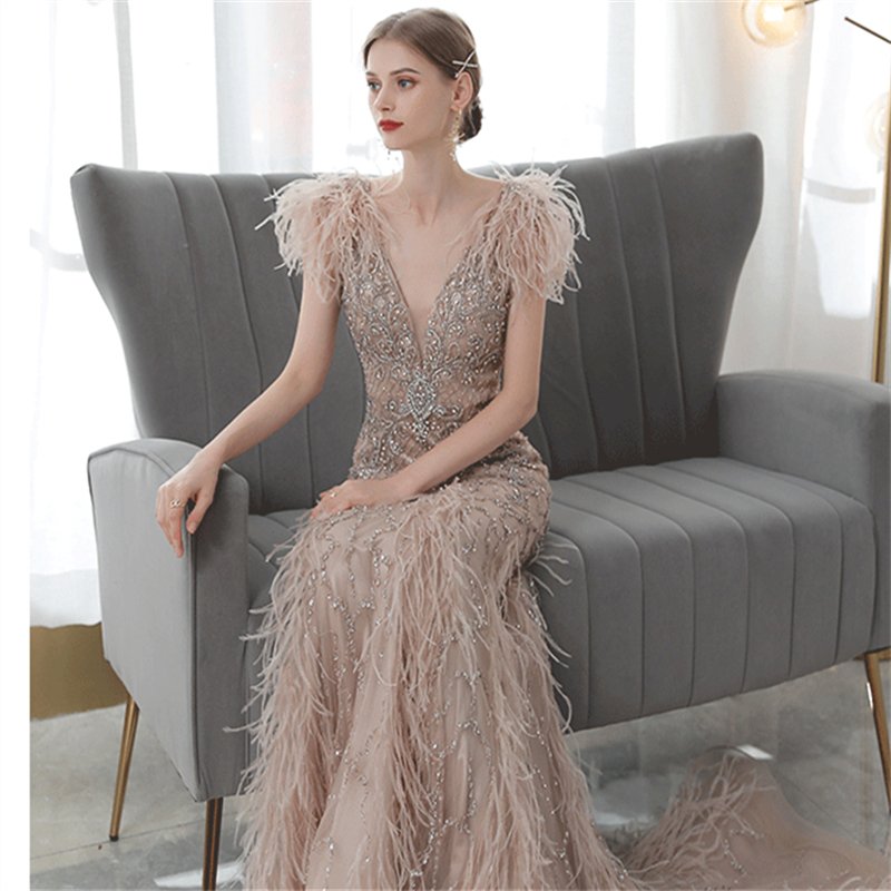 New Party Luxury Small Tail Gowns Sexy V-neck Sleeveless Fishtail Dresses Elegant Handmade Feather Rhinestone Dress for Women