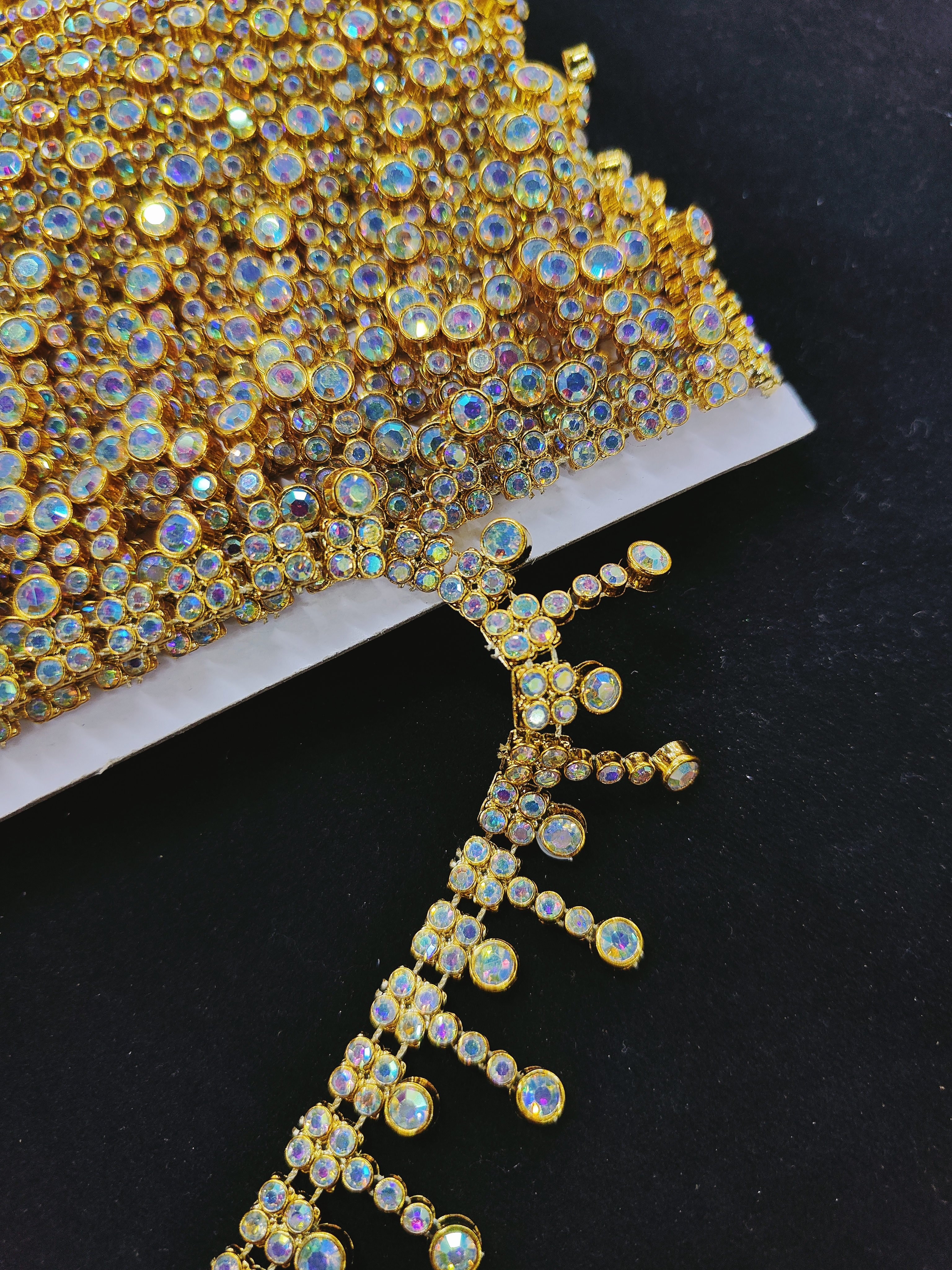 A Row Sewing Trim Strass Ribbon Rhinestone Chain Flower Shape Rhinestone Strand Brassiness Chain Link for Garment