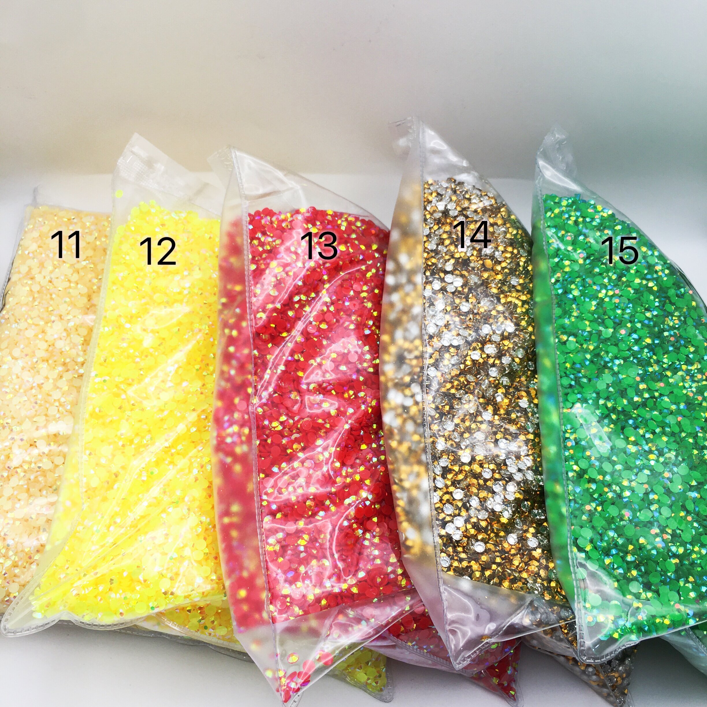 SINRONG 6mm Round 20-Color Crystal Resin Rhinestones DIY Nail Art Shoes Bags Clothing Versatile Glass Cup Used Various Designs