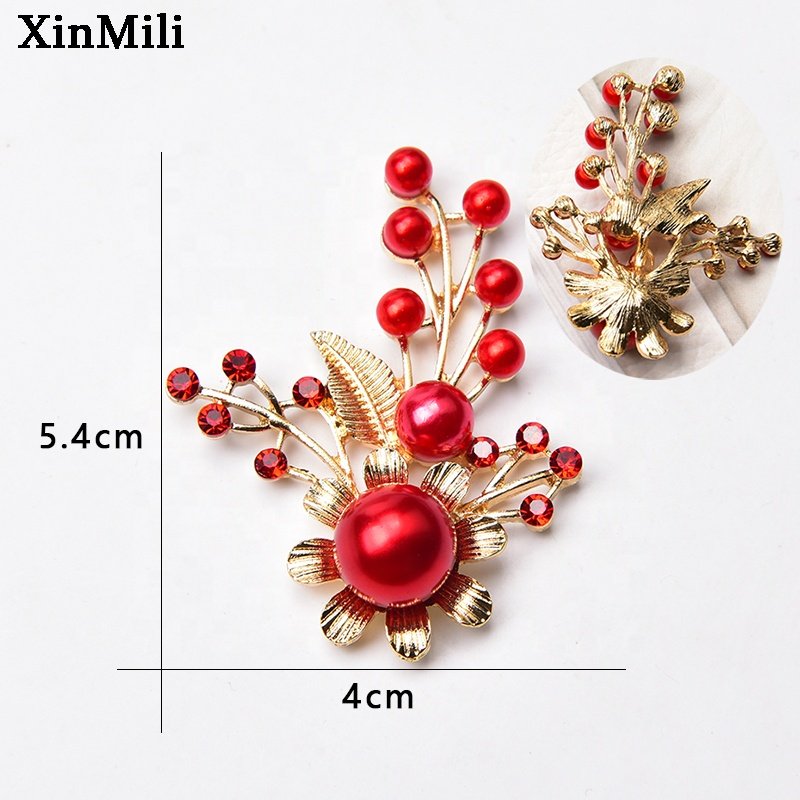Red Color Rhinestone Alloy Flower Pine Tree Brooch Flat Back Crystal Pearl Leaf Button For Wedding Christmas Clothes Decoration