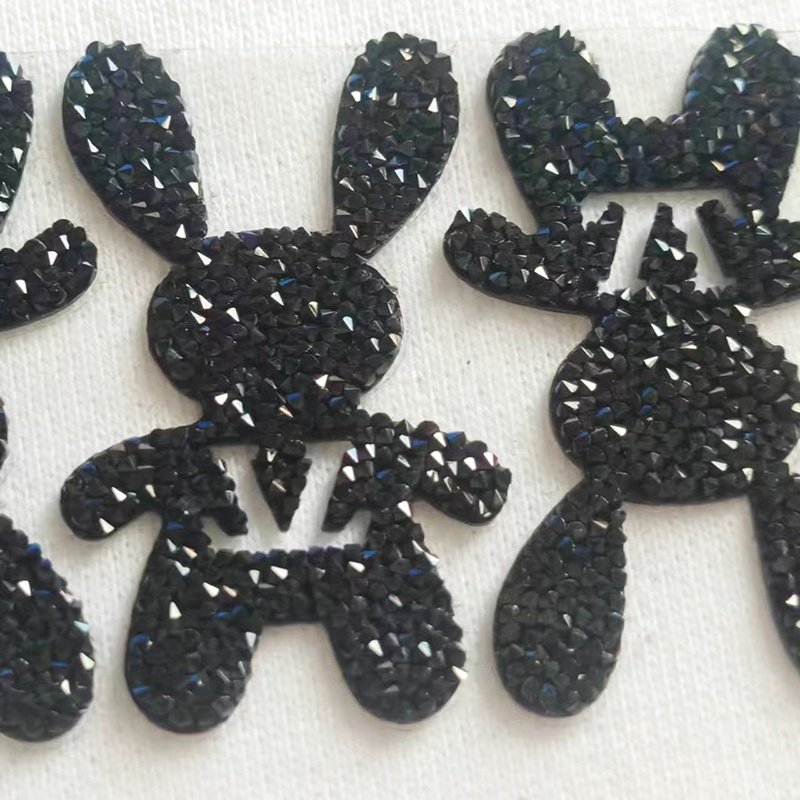 High-quality heat transfer labels shiny black letters crystal diamonds Hotfix Rhinestone accessories for clothing