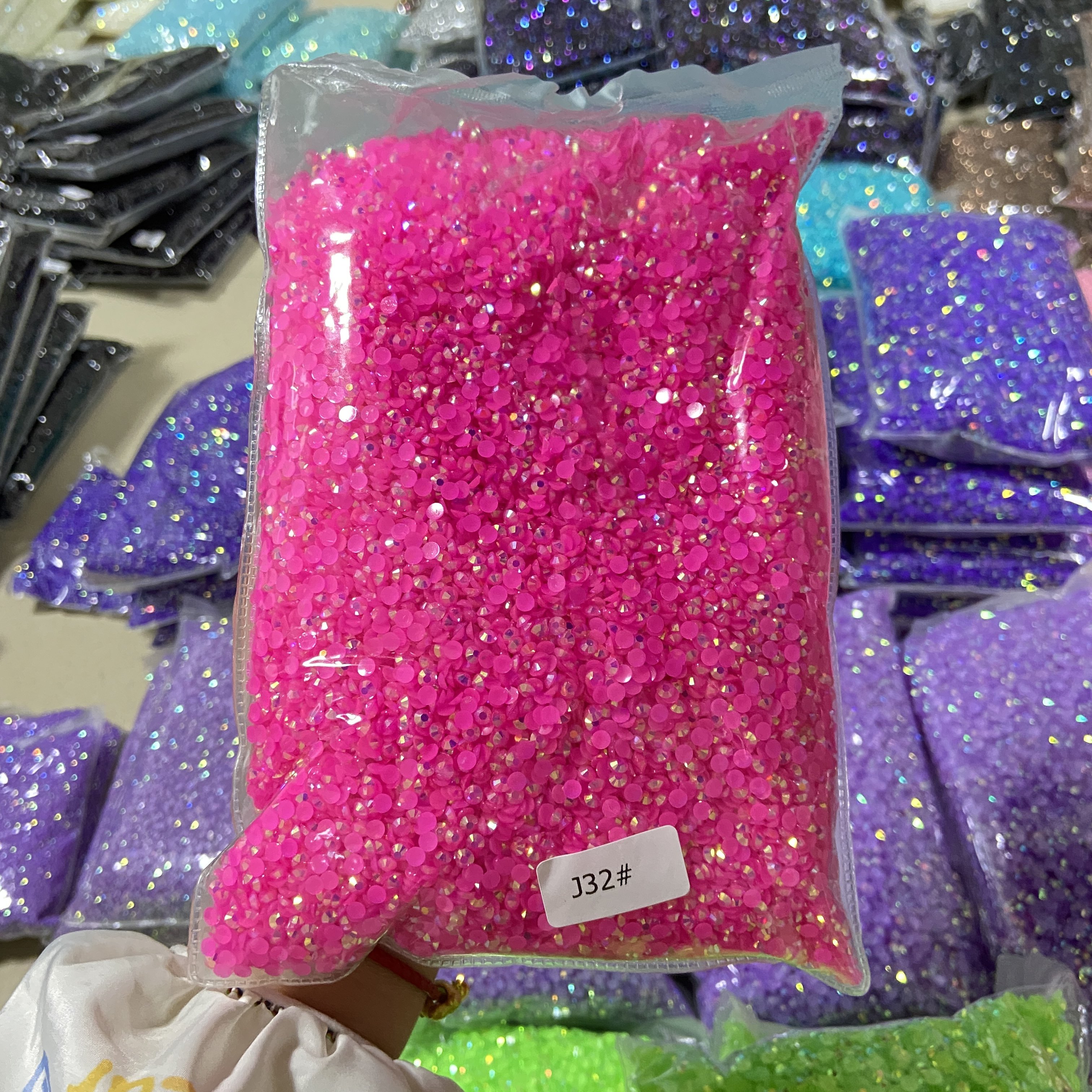 Factory Wholesale 2mm 3mm 4mm 5mm Crystal Stones Resin Stone Strass Flatback Resin Rhinestone For DIY Decoration