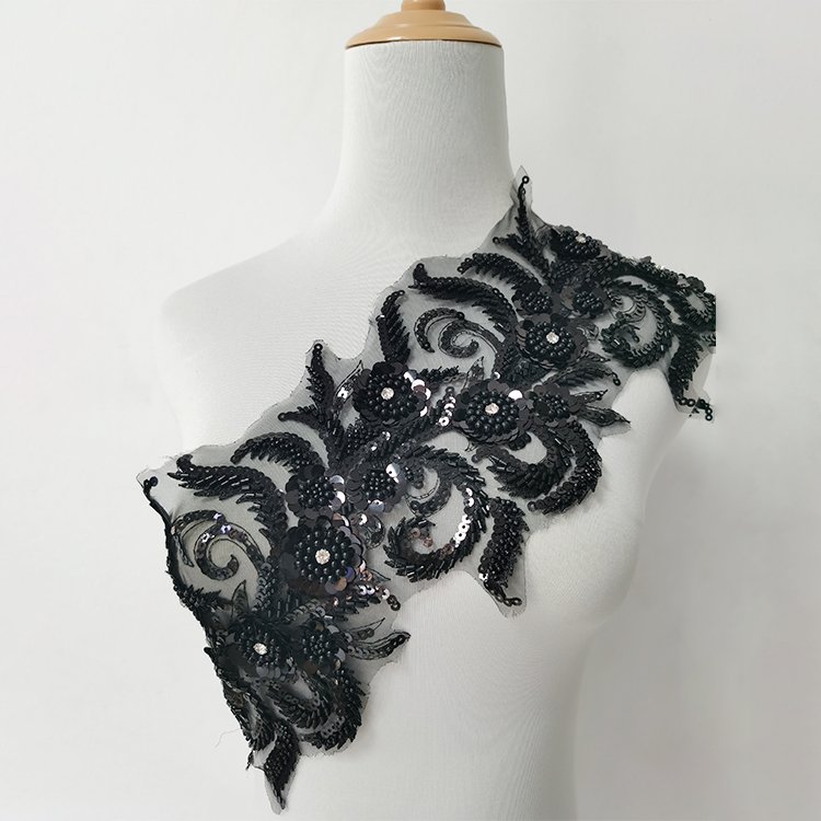 New Design Solid Color Ethnic Embroidered Trim Gold Beaded Trim Rhinestone Beaded Lace Trim for dress