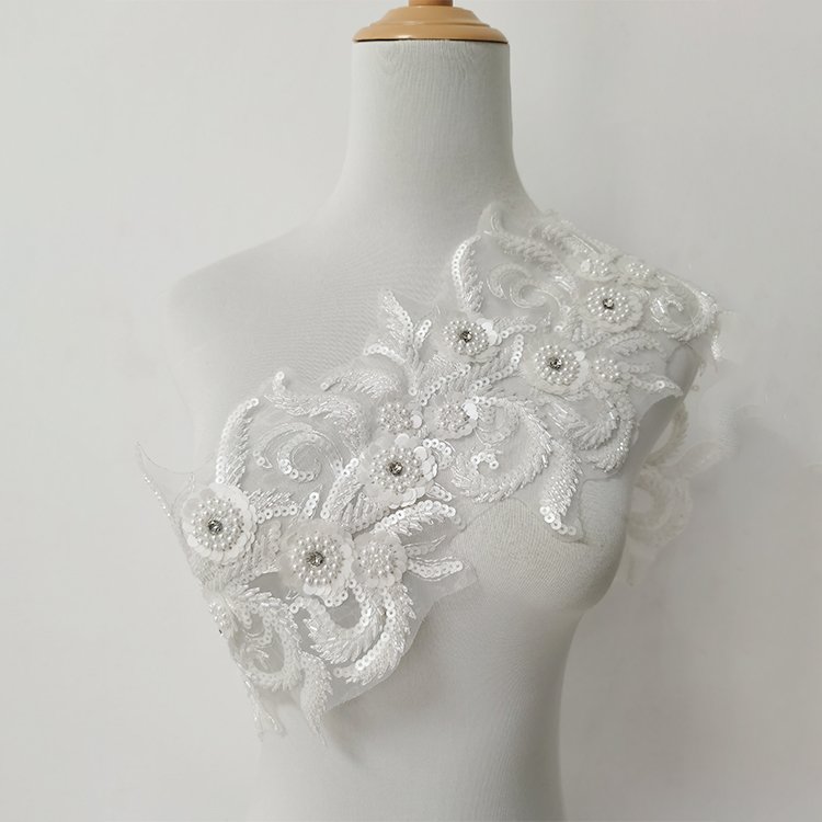 New Design Solid Color Ethnic Embroidered Trim Gold Beaded Trim Rhinestone Beaded Lace Trim for dress