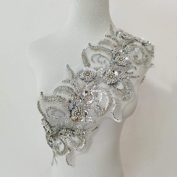 New Design Solid Color Ethnic Embroidered Trim Gold Beaded Trim Rhinestone Beaded Lace Trim for dress