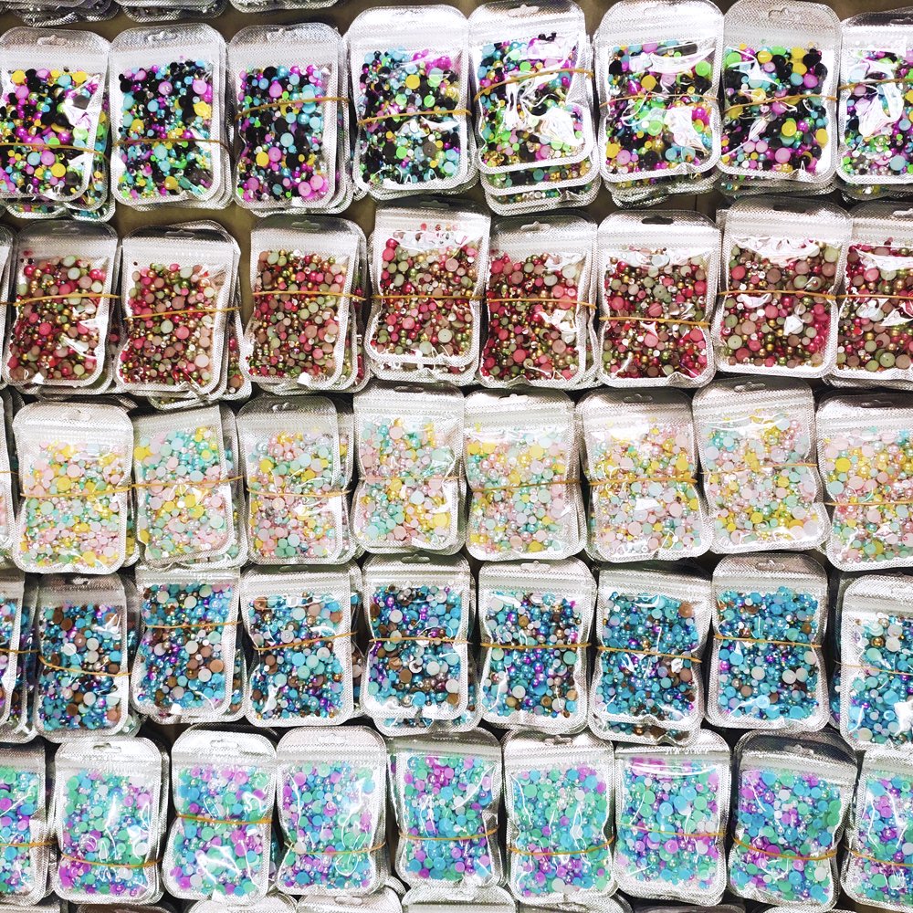 DIY Mix Sizes 3-10mm Customized OEM 30g/1500pcs Colorful ABS Half Round Pearl And Flat Back Resin Rhinestones For Nail Art