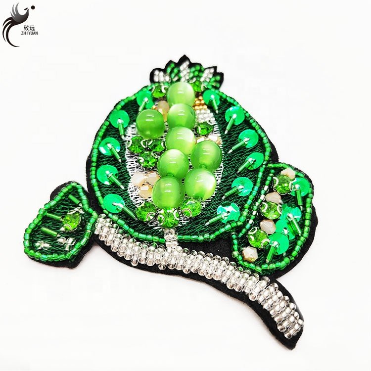 Handmade products pineapple rhinestone decoration clothing accessories appliques for clothes rhinestones