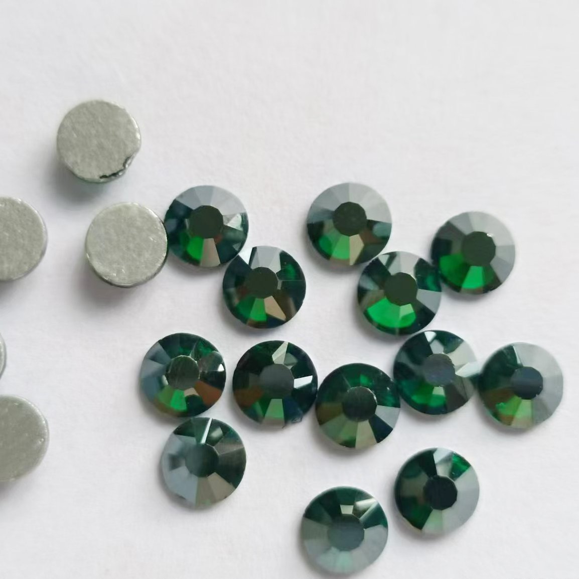sparkling round rhinestones flat back loose Glass Beads for Shoes Garments Bags Nail Art Hotfix Glue-On Technique Versatile Use