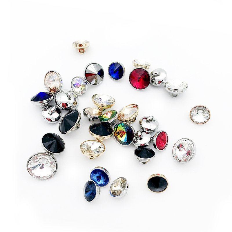 13.3mm diamond sharp shape rhinestone buttons with metal setting