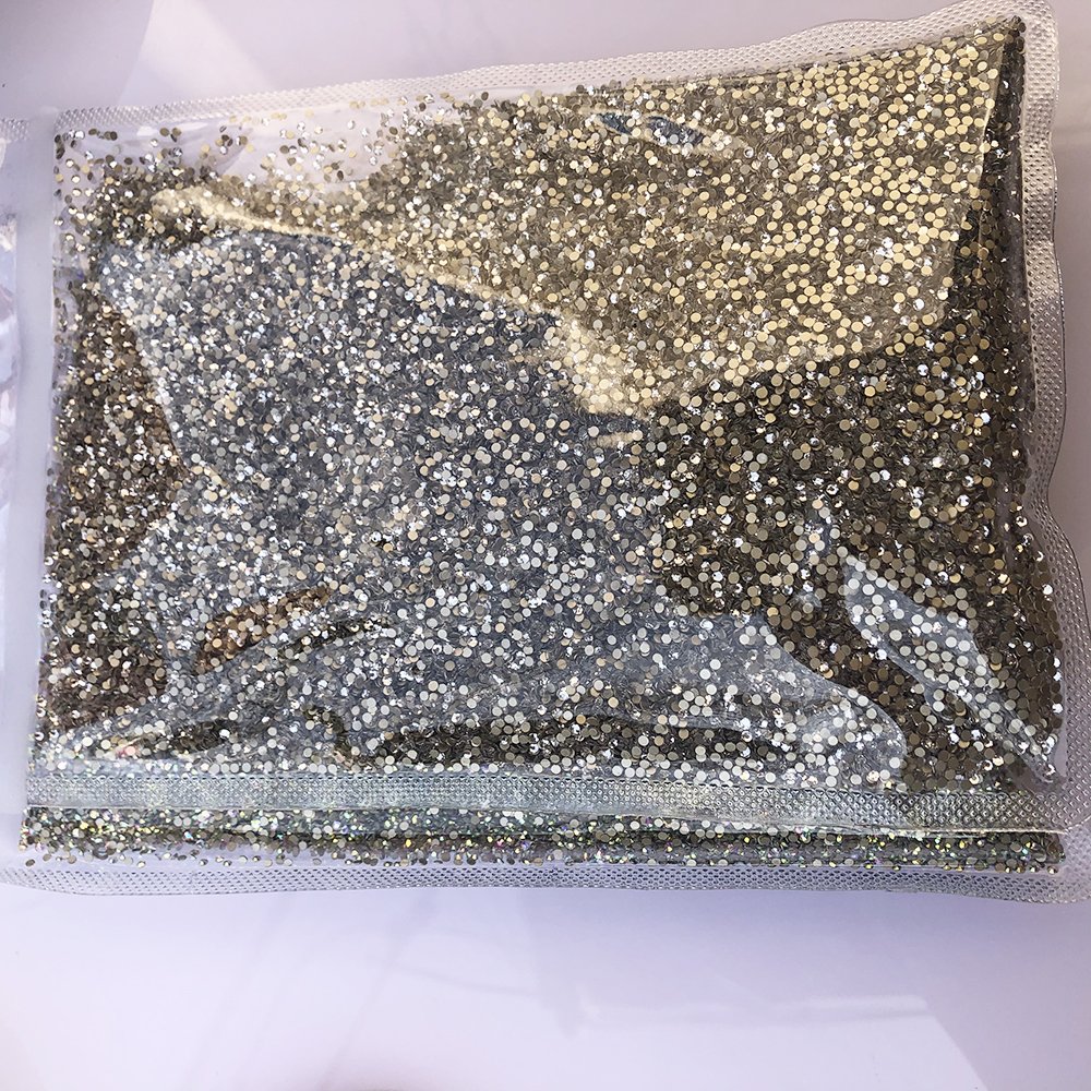 Wholesale cheap price flat back bulk decorating with glass crystal hot fix rhinestone