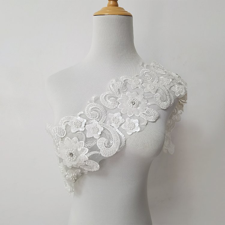 Fashion 3D Flower Trimming Embroidery Gold Lace Beaded Sequin Trim Rhinestone Trim by the Yard