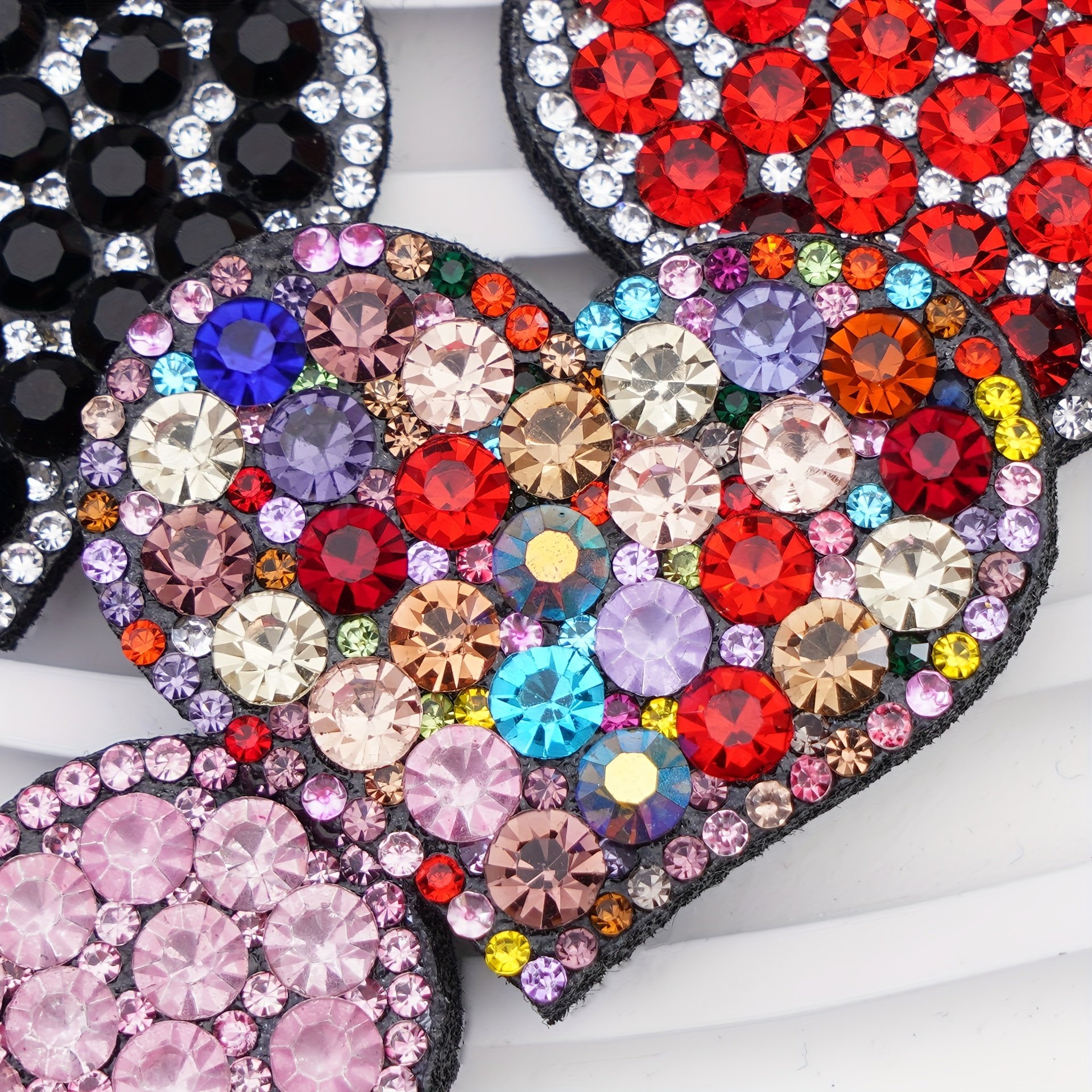 A Set of 4pcs Heart DIY Sew On Patch Rhinestone Decals Colorful Adhesive Hot Glue Star Glitter Crystal Patches