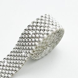 White2cm