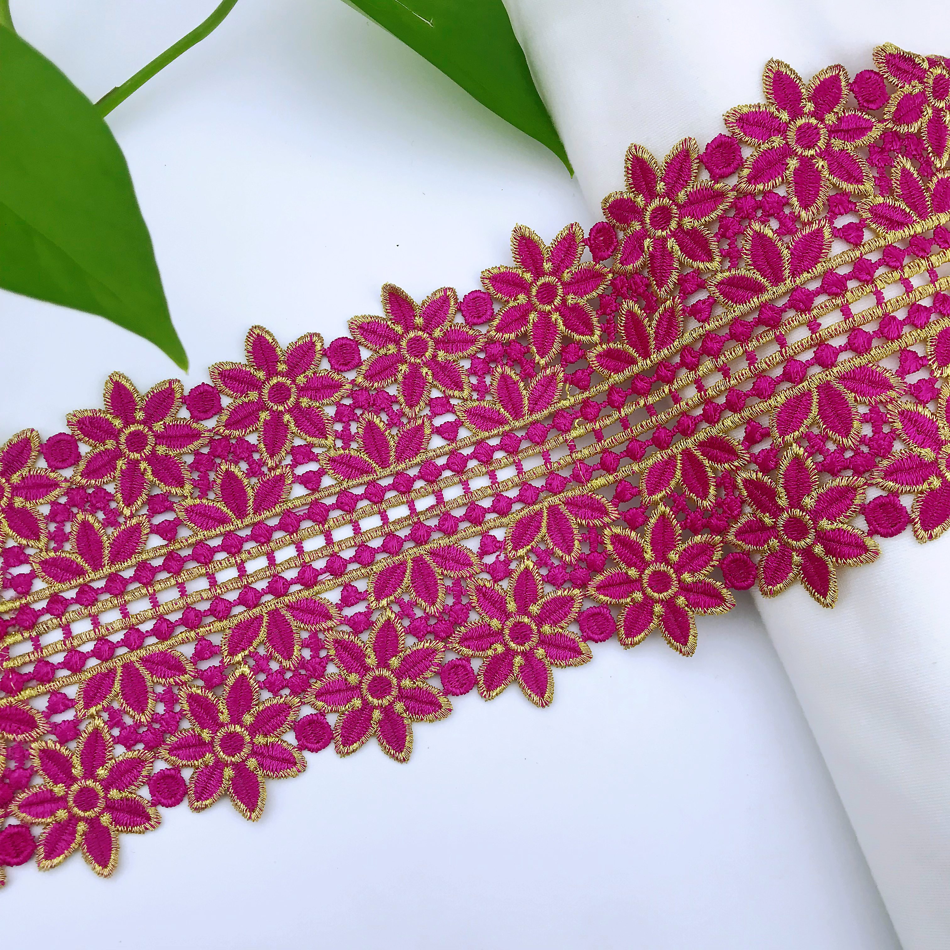 Factory Wholesale Vintage Assorted Patterns African Rhinestone Gold Metallic lace trim For Garment
