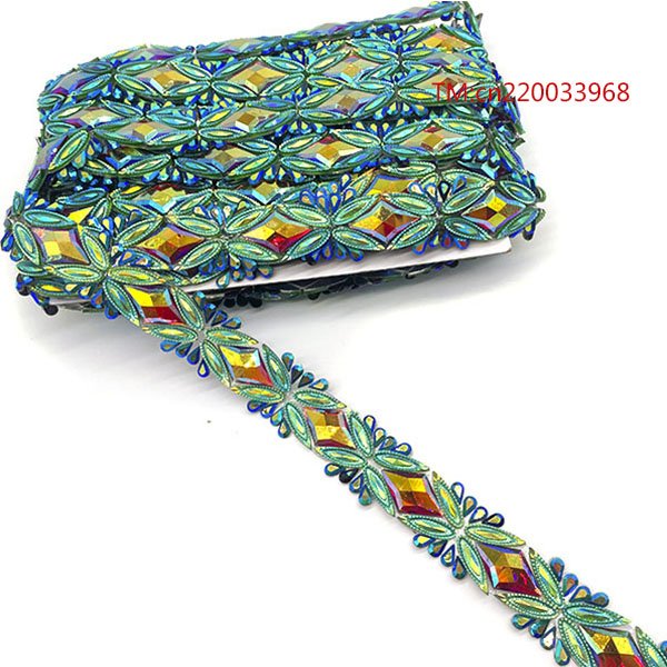 2024 Wholesale Rhinestone Applique Trimming Green Red AB Iron On Rhinestones Trim Decoration For Garment Processing Accessories