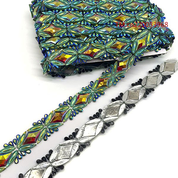 2024 Wholesale Rhinestone Applique Trimming Green Red AB Iron On Rhinestones Trim Decoration For Garment Processing Accessories