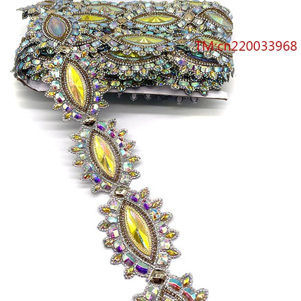 2024 Wholesale Rhinestone Applique Trimming Green Red AB Iron On Rhinestones Trim Decoration For Garment Processing Accessories
