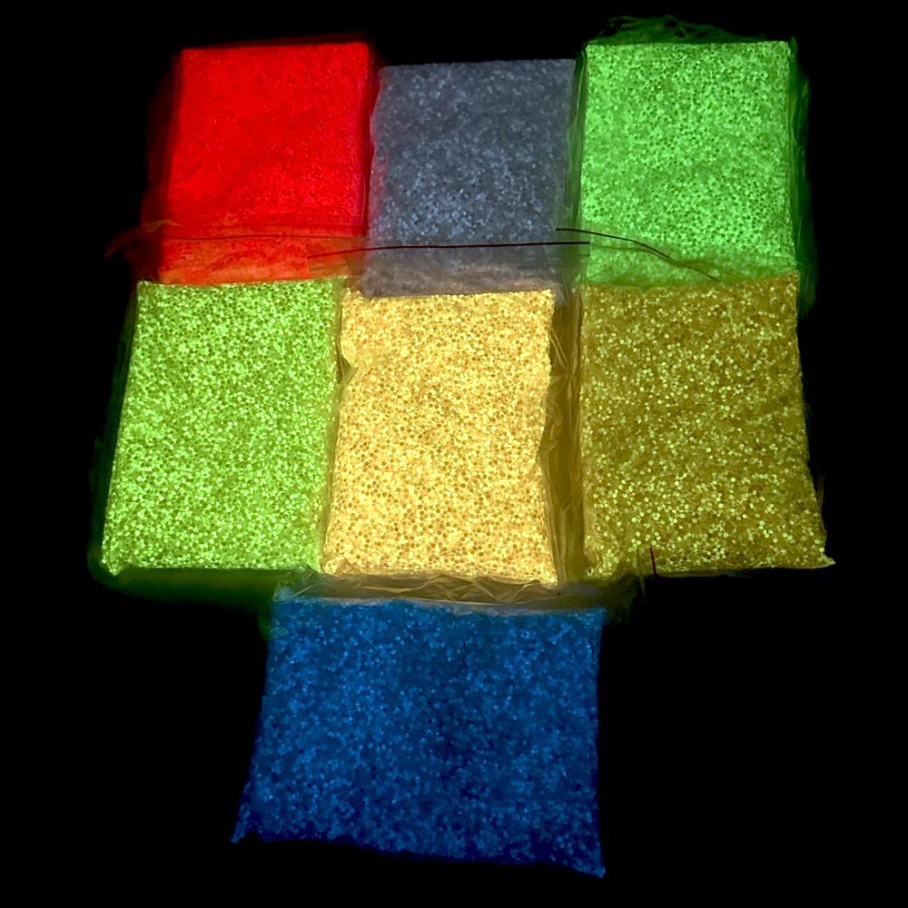 Factory supply 70000 pcs bulk packing glow in the dark ss10 night glowing luminous flat back hot fix rhinestones