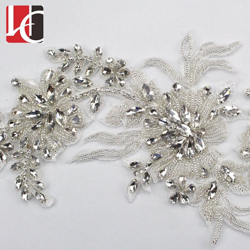 HC-3737 Hechun wholesale 2018 crystal fashion rhinestone applique for wedding dress