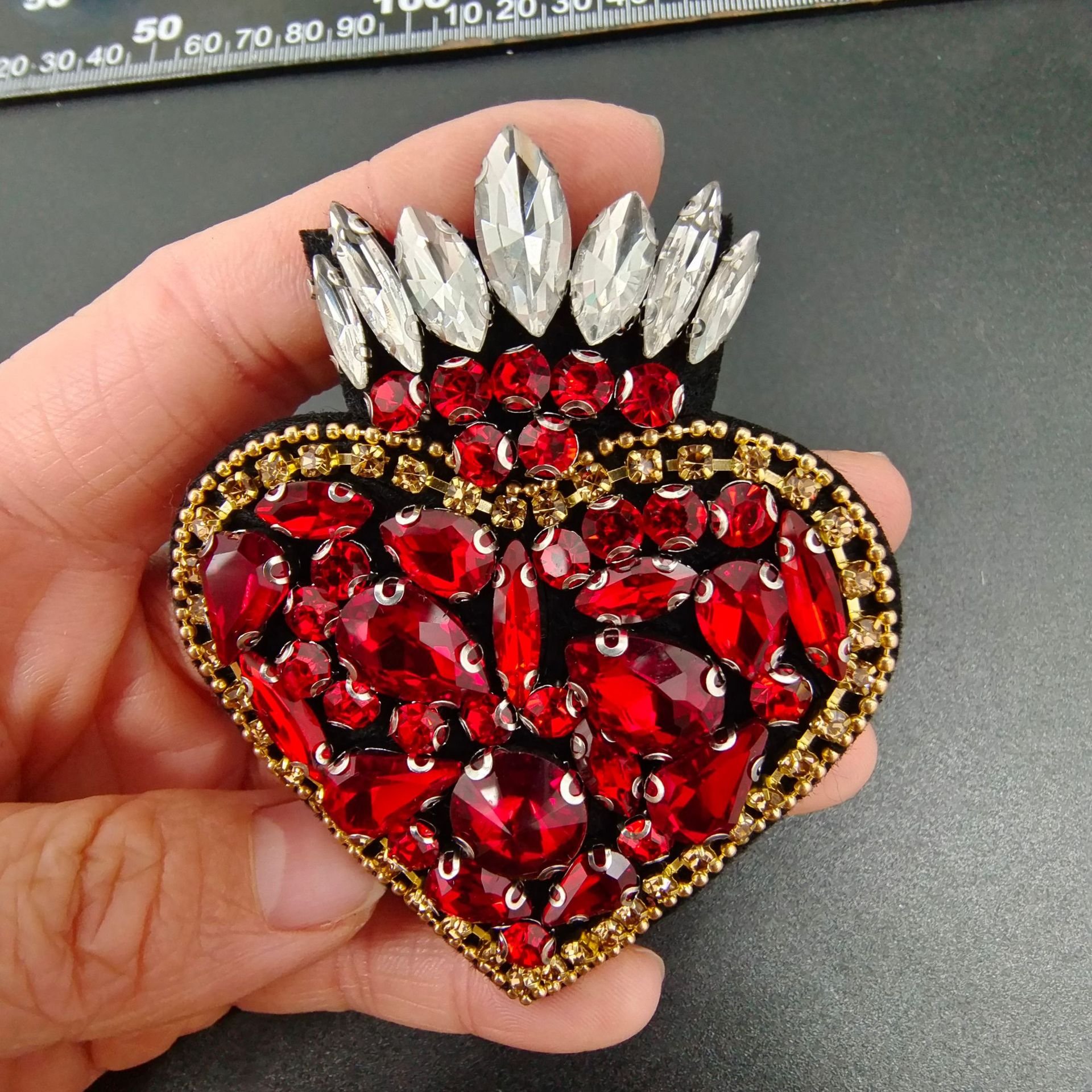 High quality wholesale diamond crown heart beaded patch Handmade Luxury Crystal rhinestone appliques for hat shoes and clothing